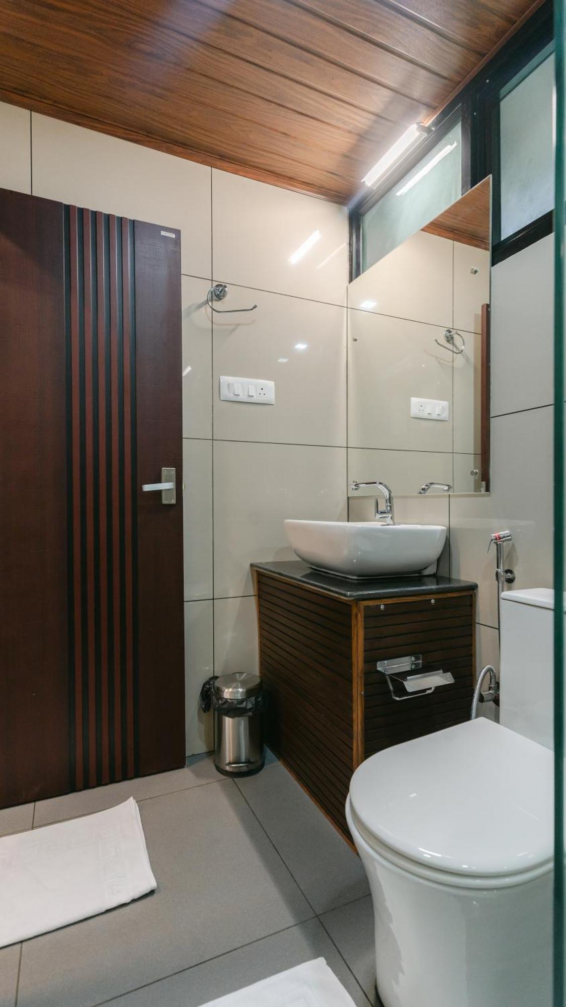 Swag Vista Resort Anachal Exterior photo