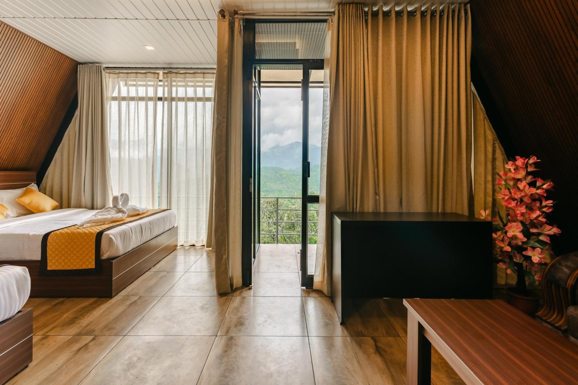 Swag Vista Resort Anachal Exterior photo